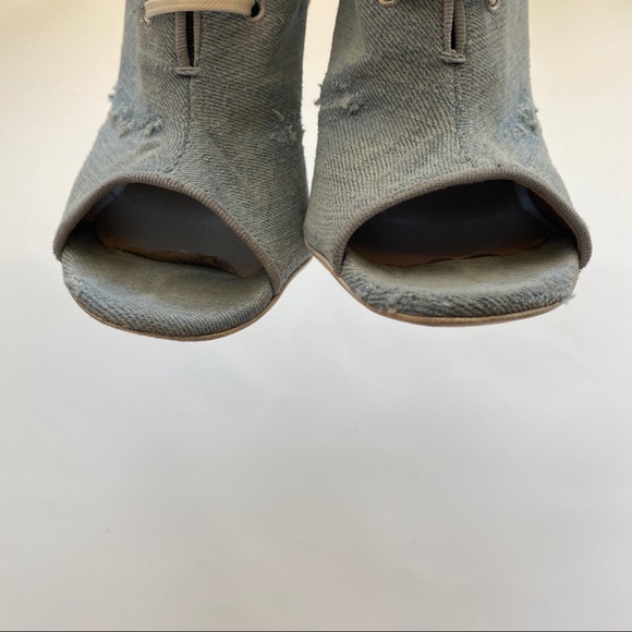 Off-White Virgil Abloh Distressed Denim Booties 37 - Picture 7 of 10